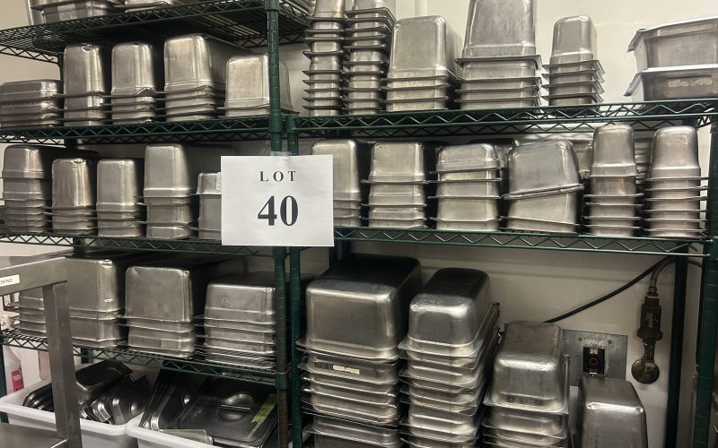 40- Lot de plat de acier inoxydable +/- 200 mcx