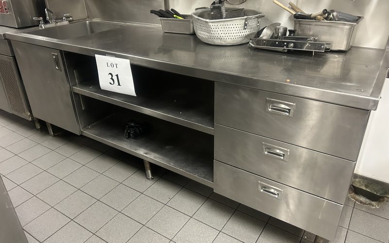 31- Table de préparation avec évier et tiroir 96 »x 30 »
