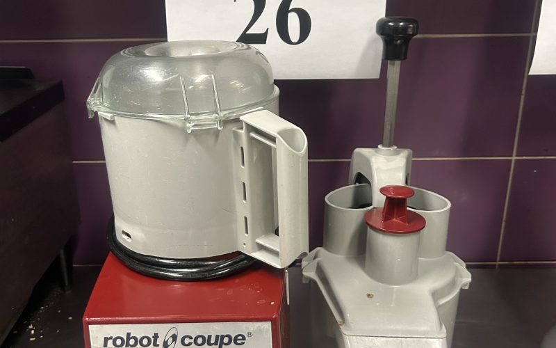 26- Robot Coupe R2