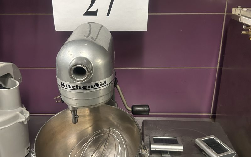 27- Malaxeur Kitchen aid avec balance Kilotech