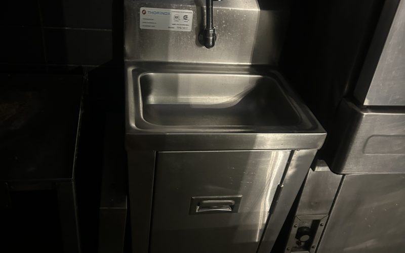 17- Évier a pédale Torinox