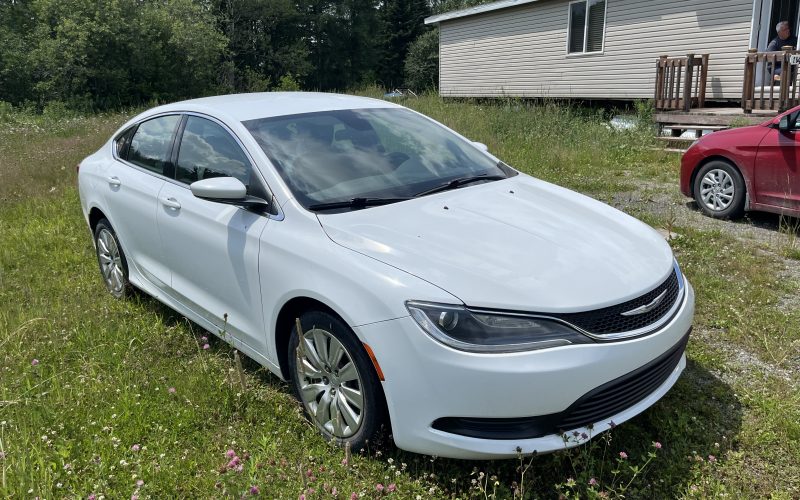 -CHRYSLER SEDAN 200LX , 2016 , 85146 KM ( alerte transmission )