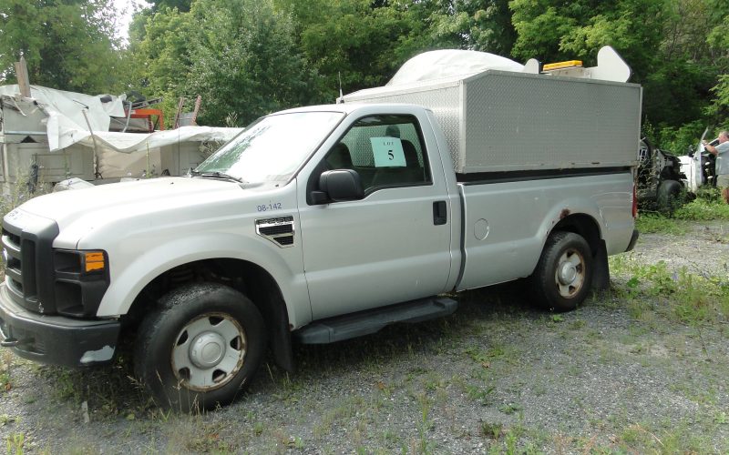 LOT 5 : PIck up Ford F250boite dompeuse 2008