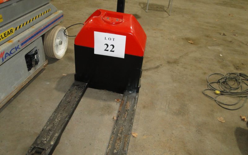LOT 22 : Transpalette électrique Héli