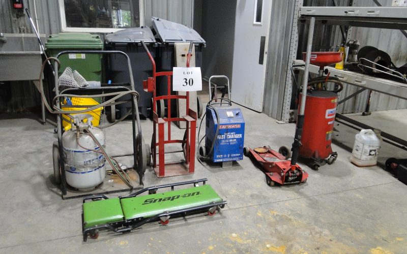 LOT 30 : Outillages  divers