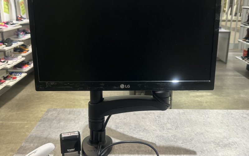 Chaussures Tini Jacques Vaillancourt inc  ( équipement )