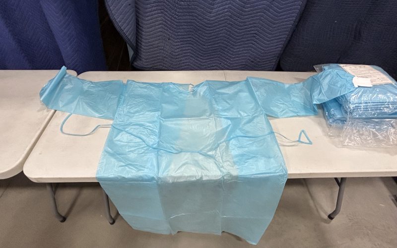 19- Blouse d’isolation jetable