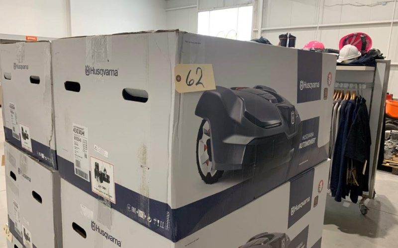 Lot 62- Robot tondeuse Husqvarna modèle 430 XH