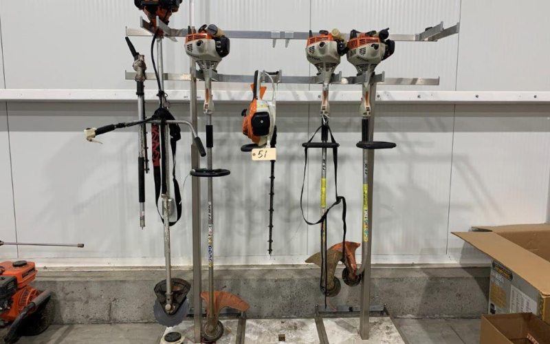 Lot 51- Taille Haie , débrousailleuse , support , 7mcx