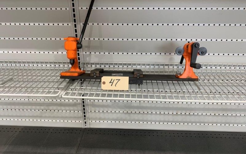 Lot 47- Outil pour fabriquer des chaines de scie