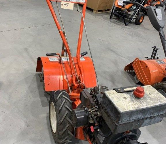 Lot 44- Motoculteur Ariens Rocket VII