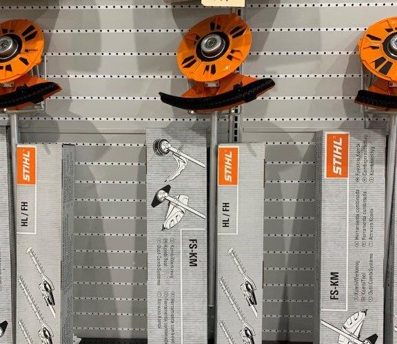 Lot 24- Scie de jardin, taille haie , taille bordure 4 mcx