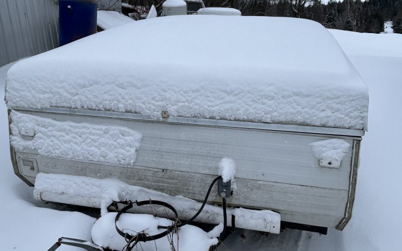 Lot 2- Roulotte artisanal 2003, 5×10 ( bon pour le frame )