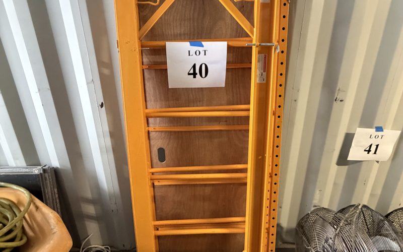 Lot 40- Baker sur roue