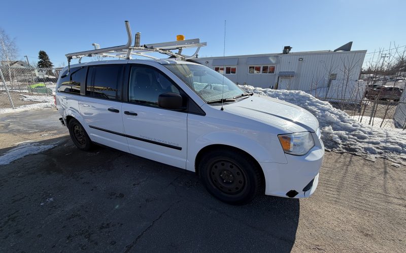 Lot 10- Dodge Caravan 2015 , 215094 km