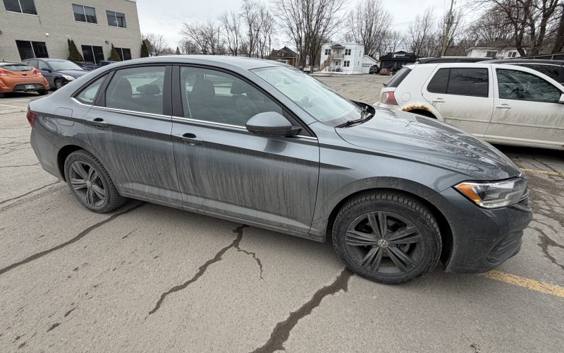 -Volks Jetta Comfortline ,2024 , 42336 km